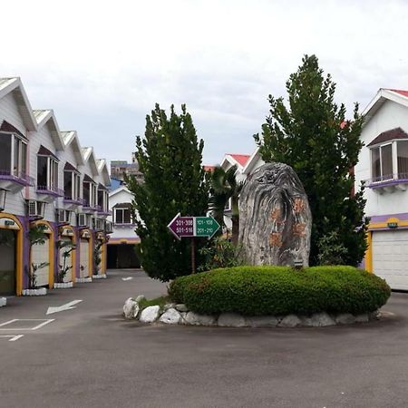 טוצ'נג Sydney Motel מראה חיצוני תמונה