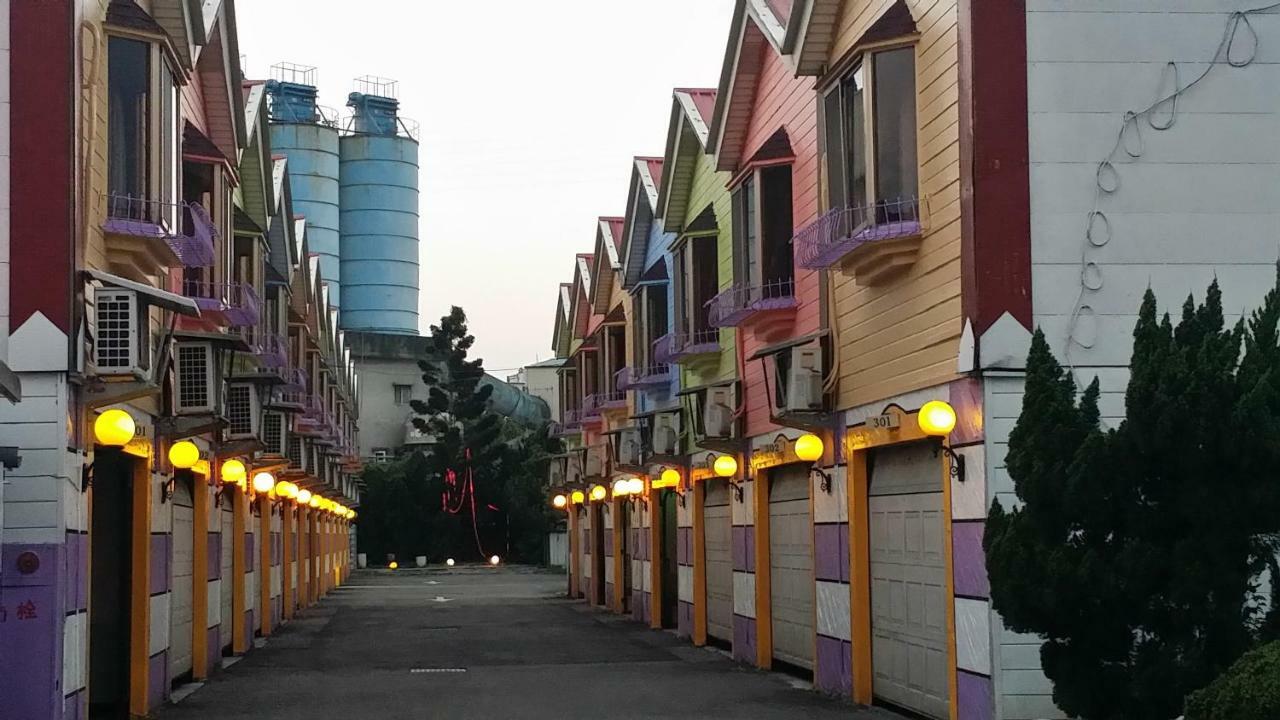 טוצ'נג Sydney Motel מראה חיצוני תמונה